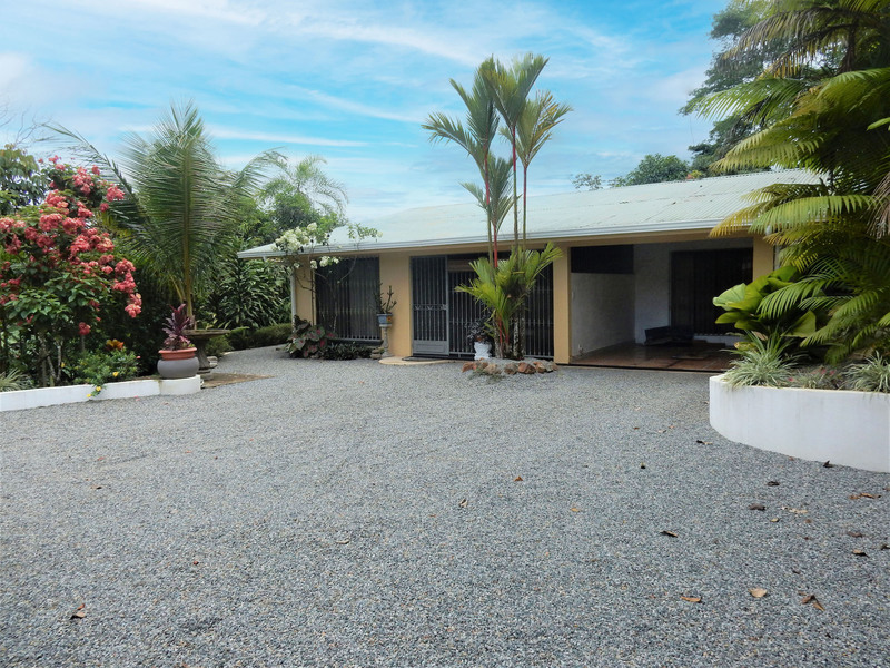 3 bed Single Family Homes For Sale in Dominical, Puntarenas - 1